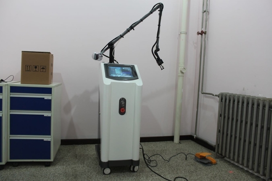 Karbondioksit Co2 fraksiyonel lazer Makina / Ekipman cerrahi yara izi kaldırma